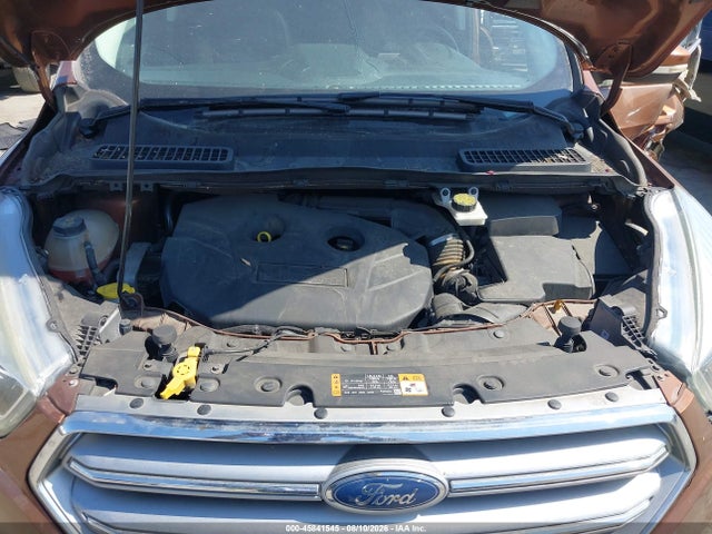 1FMCU9J99HUA10707 Ford Escape Titanium