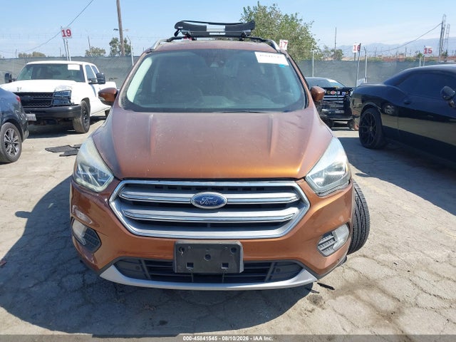 1FMCU9J99HUA10707 Ford Escape Titanium