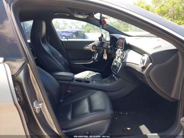 2014 Mercedes-benz Cla 250 მანქანა იყიდება აუქციონზე, vin: WDDSJ4EB1EN044676, აუქციონის ნომერი: 45841556