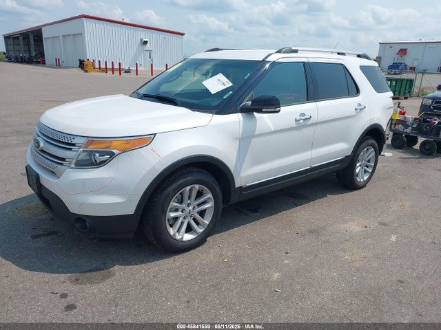 Ford EXPLORER XLT 2014 1FM5K8D83EGC01030 Image 2