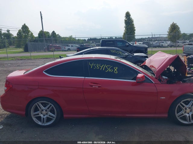 Продажа на аукционе авто 2012 Mercedes-benz C 250, vin: WDDGJ4HB9CF745958, номер лота: 45841568