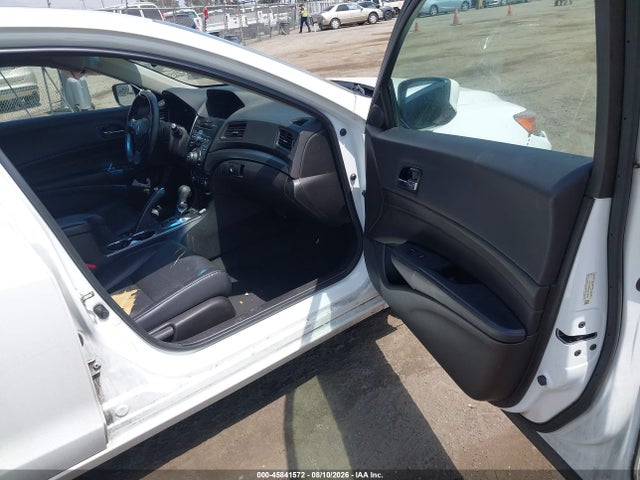 Продажа на аукционе авто 2013 Acura Ilx 2.0l, vin: 19VDE1F75DE011191, номер лота: 45841572