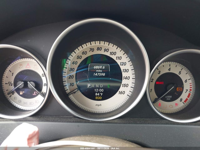 2013 Mercedes-benz C 300 Luxury 4matic მანქანა იყიდება აუქციონზე, vin: WDDGF8AB3DG072115, აუქციონის ნომერი: 45841581