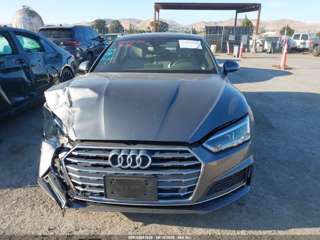 2019 Audi A5 45 Premium მანქანა იყიდება აუქციონზე, vin: WAUENCF52KA070685, აუქციონის ნომერი: 45841658
