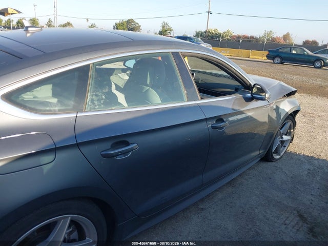2019 Audi A5 45 Premium მანქანა იყიდება აუქციონზე, vin: WAUENCF52KA070685, აუქციონის ნომერი: 45841658