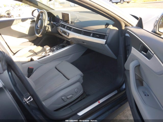 2019 Audi A5 45 Premium მანქანა იყიდება აუქციონზე, vin: WAUENCF52KA070685, აუქციონის ნომერი: 45841658