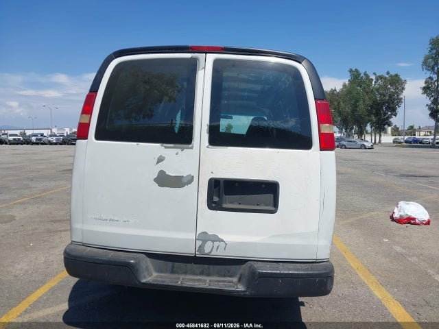 45841682 :رقم المزاد ، 1GTEG15X341203297 vin ، 2004 Gmc Savana Standard مزاد بيع