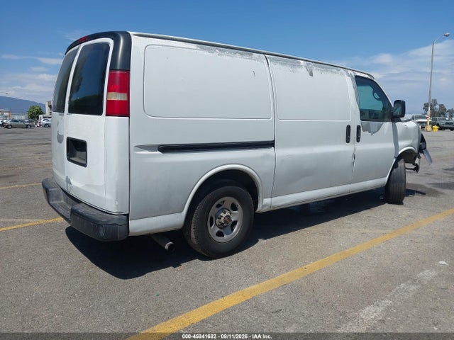 45841682 :رقم المزاد ، 1GTEG15X341203297 vin ، 2004 Gmc Savana Standard مزاد بيع