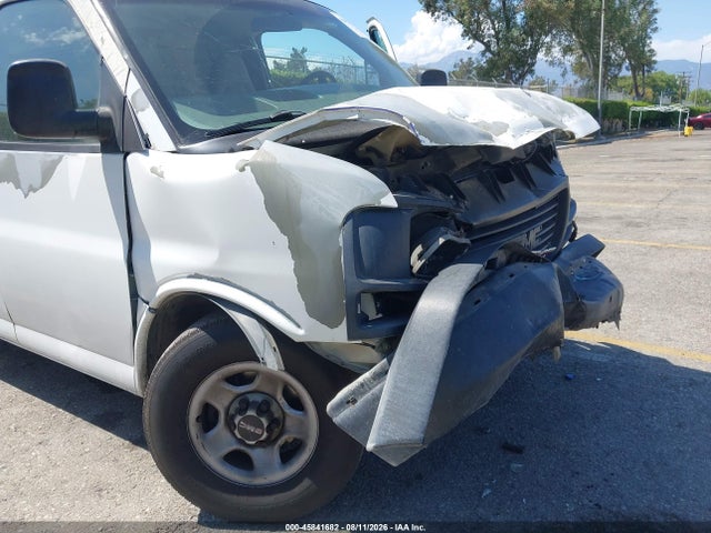 45841682 :رقم المزاد ، 1GTEG15X341203297 vin ، 2004 Gmc Savana Standard مزاد بيع