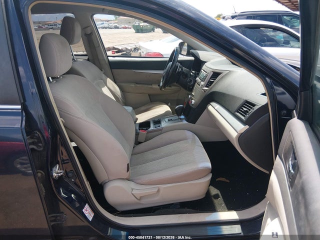 45841721 :رقم المزاد ، 4S4BRBCC3D3318680 vin ، 2013 Subaru Outback 2.5i Premium مزاد بيع