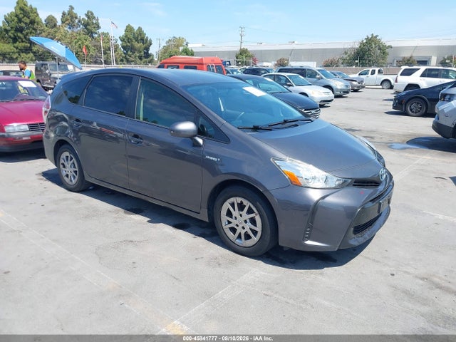 Toyota Prius V Two 2016 JTDZN3EU5GJ055019 главное изображение