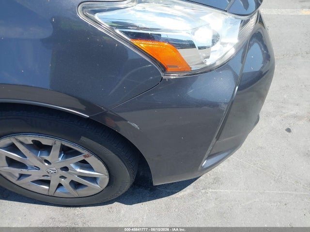 Toyota Prius V Two 2016 JTDZN3EU5GJ055019 Image 6