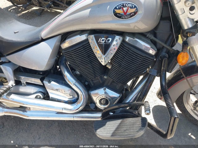 2006 Victory Motorcycles Kingpin California მანქანა იყიდება აუქციონზე, vin: 5VPCB26L063001985, აუქციონის ნომერი: 45841921