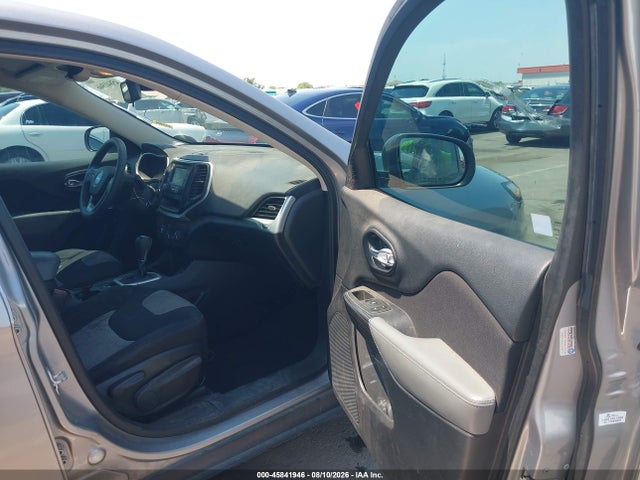 1C4PJLAB0EW109981 Jeep Cherokee Sport