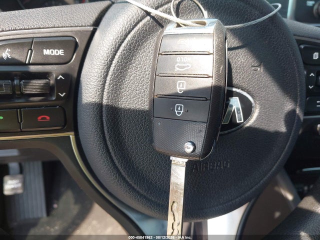KIA Optima Lx 2017 5XXGT4L30HG132088 Image 11