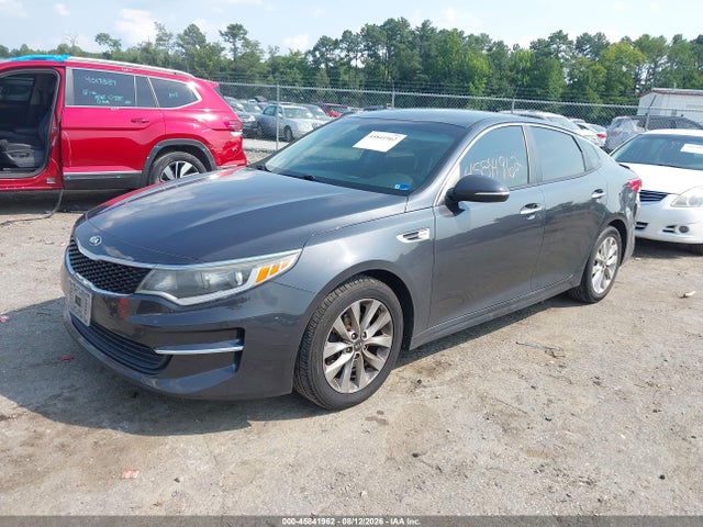 KIA Optima Lx 2017 5XXGT4L30HG132088 Image 2