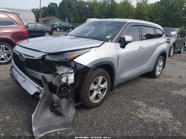 2022 Toyota Highlander Le მანქანა იყიდება აუქციონზე, vin: 5TDBZRBH2NS582015, აუქციონის ნომერი: 45842004