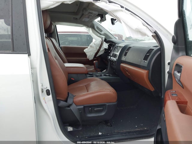 2021 Toyota Sequoia Platinum მანქანა იყიდება აუქციონზე, vin: 5TDGY5B13MS181477, აუქციონის ნომერი: 45842048