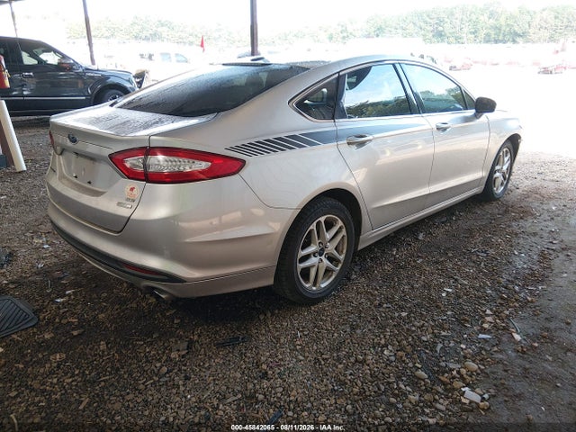 3FA6P0HD1GR284042 Ford FUSION SE