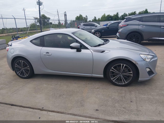 Scion FR-S 2015 JF1ZNAA11F9711013 Image 13