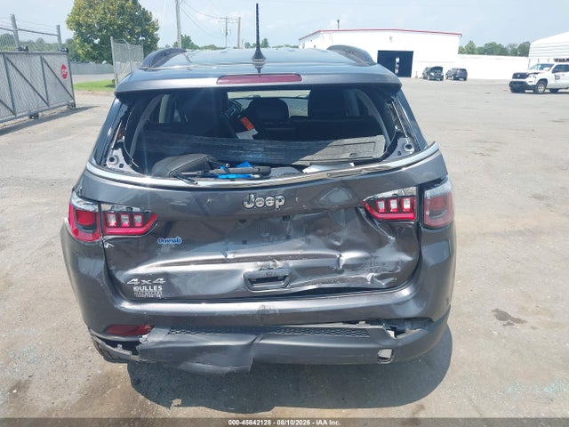 45842128 :رقم المزاد ، 3C4NJDBB2LT153947 vin ، 2020 Jeep Compass Latitude 4x4 مزاد بيع