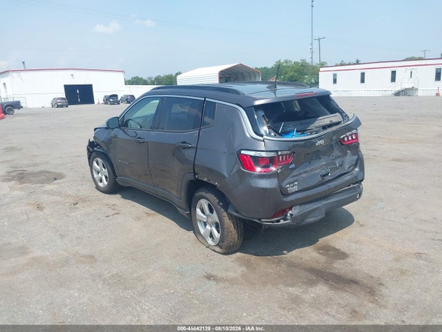 45842128 :رقم المزاد ، 3C4NJDBB2LT153947 vin ، 2020 Jeep Compass Latitude 4x4 مزاد بيع
