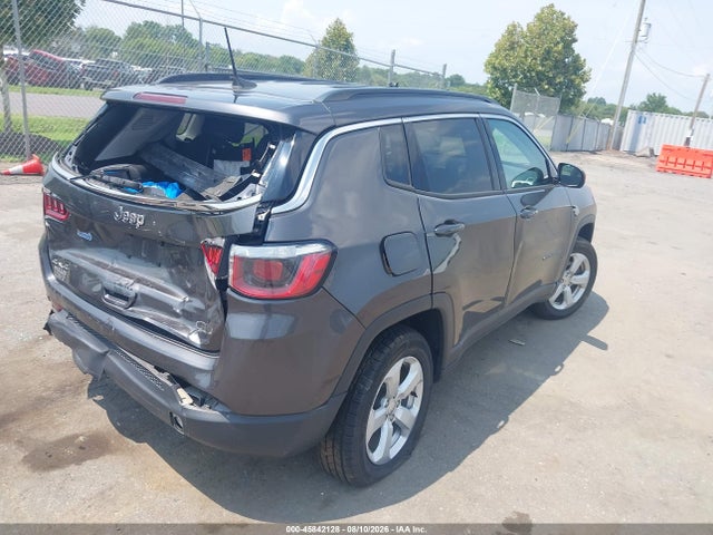 45842128 :رقم المزاد ، 3C4NJDBB2LT153947 vin ، 2020 Jeep Compass Latitude 4x4 مزاد بيع