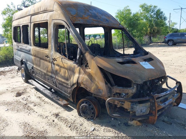 45842214 :رقم المزاد ، 1FTBF4X81NKA82035 vin ، 2022 Ford Transit-350 Cargo Van مزاد بيع