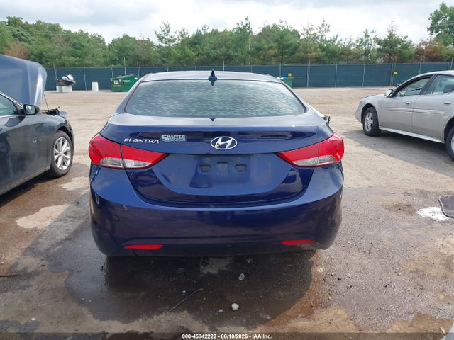2013 Hyundai Elantra Gls მანქანა იყიდება აუქციონზე, vin: 5NPDH4AE2DH412182, აუქციონის ნომერი: 45842222