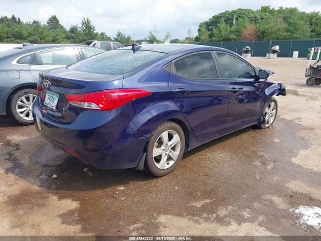 2013 Hyundai Elantra Gls მანქანა იყიდება აუქციონზე, vin: 5NPDH4AE2DH412182, აუქციონის ნომერი: 45842222