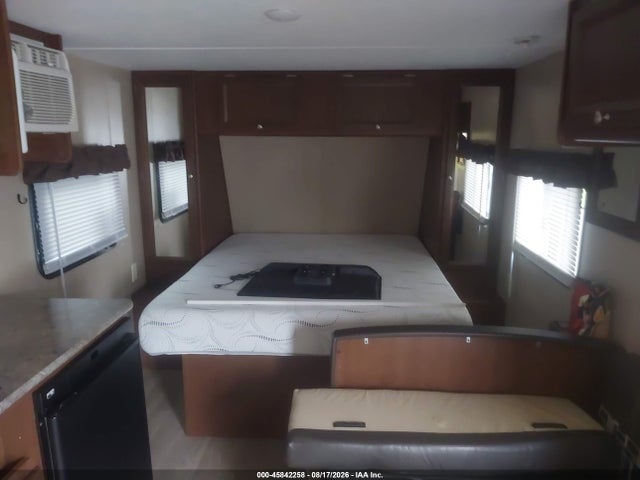 Coleman 16fbs 2017 4YDT16F19HH931653 Image 14