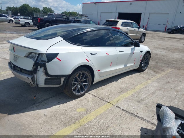 Tesla Model 3 Rear-wheel Drive 2022 5YJ3E1EA0NF102414 Image 4