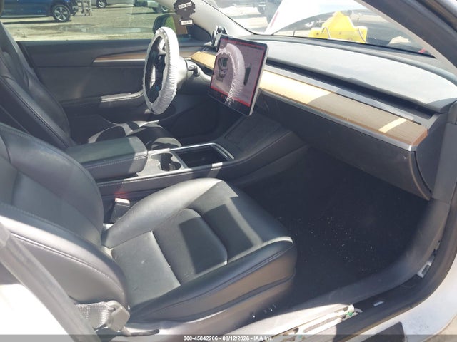 Tesla Model 3 Rear-wheel Drive 2022 5YJ3E1EA0NF102414 Image 5