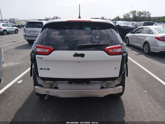 1C4PJMCB4JD592657 Jeep Cherokee Latitude 4x4