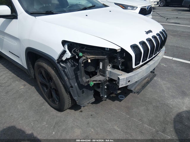 1C4PJMCB4JD592657 Jeep Cherokee Latitude 4x4