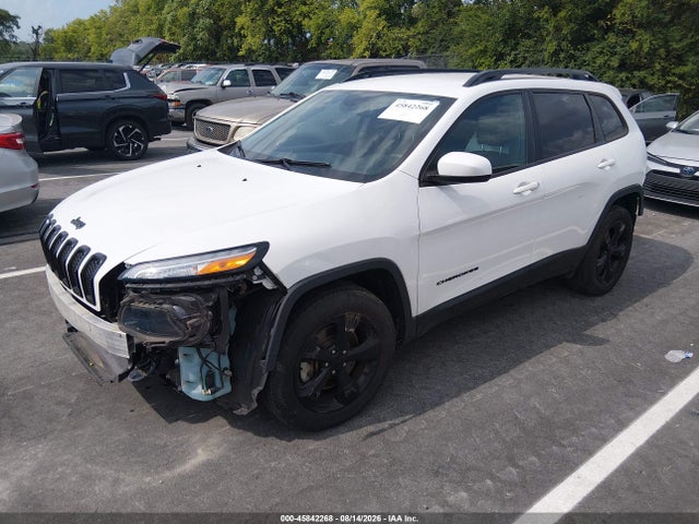 1C4PJMCB4JD592657 Jeep Cherokee Latitude 4x4