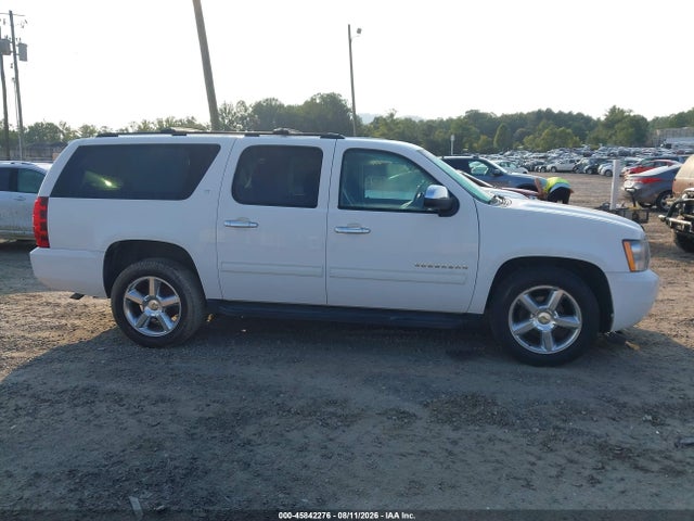 Chevrolet Suburban Lt 2014 1GNSCJE03ER232102 Image 13