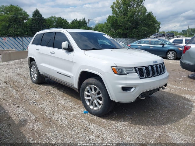 45842283 :رقم المزاد ، 1C4RJFBM3JC374142 vin ، 2018 Jeep Grand Cherokee Sterling Edition 4x4 مزاد بيع