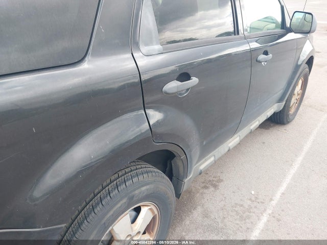 45842284 :رقم المزاد ، 1FMCU0D71BKB38027 vin ، 2011 Ford Escape Xlt مزاد بيع