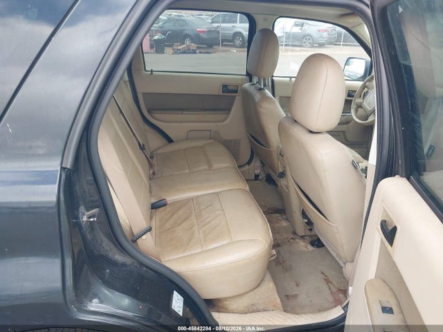 45842284 :رقم المزاد ، 1FMCU0D71BKB38027 vin ، 2011 Ford Escape Xlt مزاد بيع