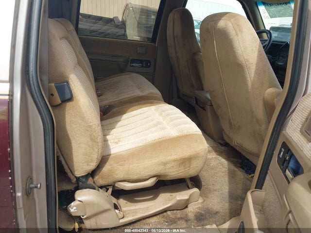 45842343 :رقم المزاد ، 1GNEC16K2PJ396066 vin ، 1993 Chevrolet Suburban C1500 مزاد بيع