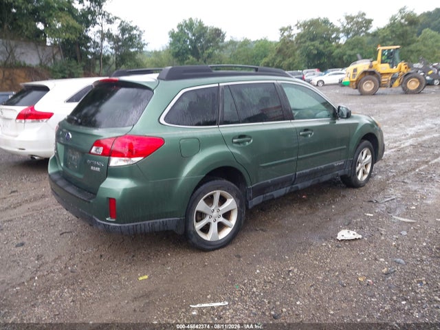 Продажа на аукционе авто 2013 Subaru Outback 2.5i Premium, vin: 4S4BRBCC7D3211390, номер лота: 45842374