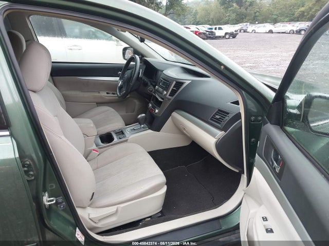 Продажа на аукционе авто 2013 Subaru Outback 2.5i Premium, vin: 4S4BRBCC7D3211390, номер лота: 45842374