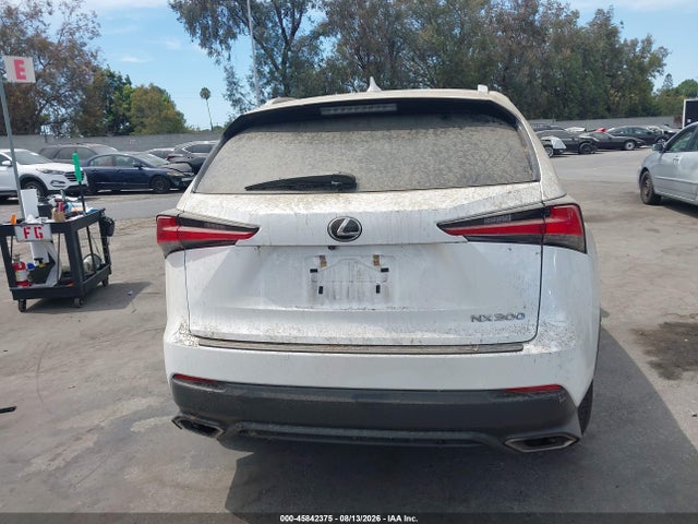 JTJYARBZ4K2148625 Lexus NX 300