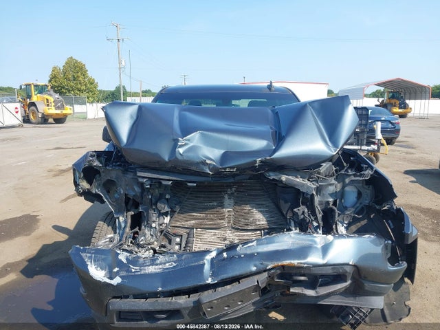 Продаж на аукціоні авто 2020 Chevrolet Silverado 1500 4wd  Short Bed Custom, vin: 3GCPYBEKXLG139064, номер лоту: 45842387