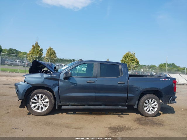 Продаж на аукціоні авто 2020 Chevrolet Silverado 1500 4wd  Short Bed Custom, vin: 3GCPYBEKXLG139064, номер лоту: 45842387
