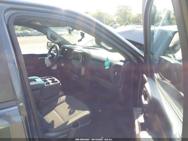Продаж на аукціоні авто 2020 Chevrolet Silverado 1500 4wd  Short Bed Custom, vin: 3GCPYBEKXLG139064, номер лоту: 45842387