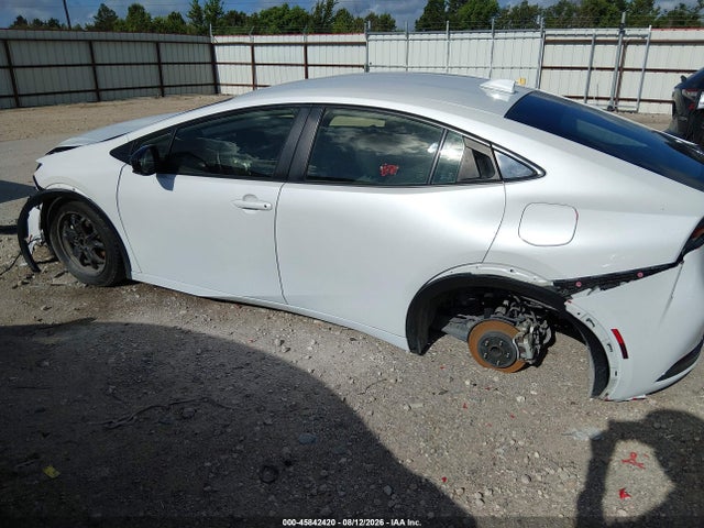 Toyota Prius Le 2024 JTDACAAU5R3026334 Image 15