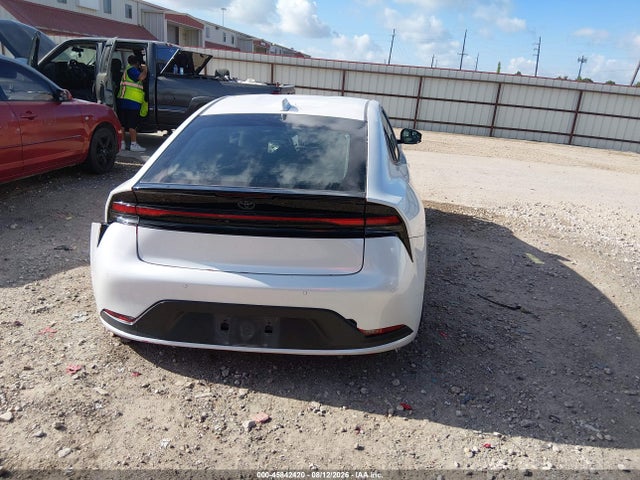 Toyota Prius Le 2024 JTDACAAU5R3026334 Image 17