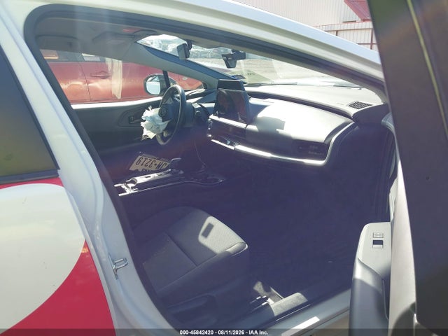 Toyota Prius Le 2024 JTDACAAU5R3026334 Image 5